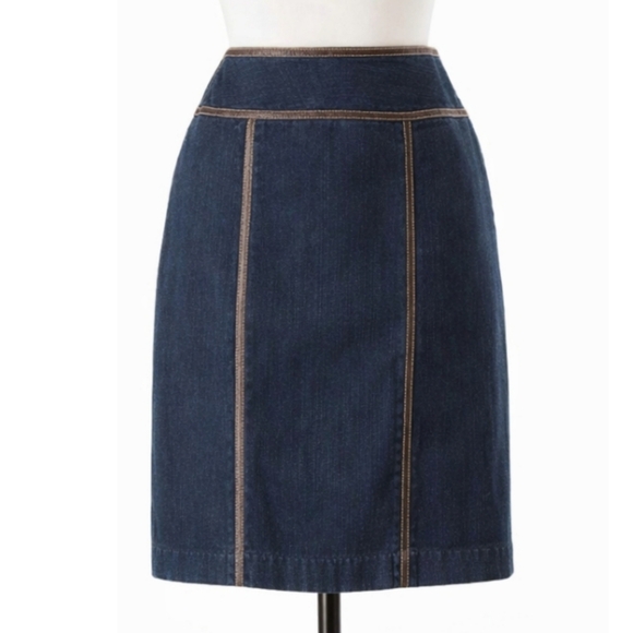 MICHAEL Michael Kors Dresses & Skirts - MICHAEL Michael Kors Denim Skirt Brown Faux Leather Trim Size 8 Blue